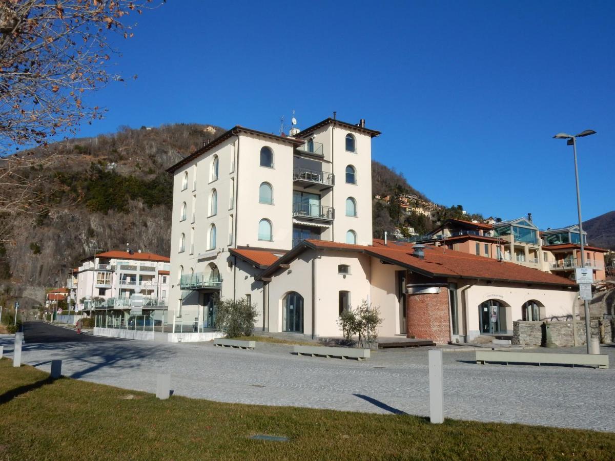 Golfo Gabella Lake Resort Maccagno Exterior photo